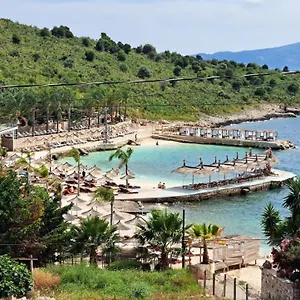 Apartment Rraku, Sarandë