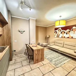 Amos Center Apartment Tirana