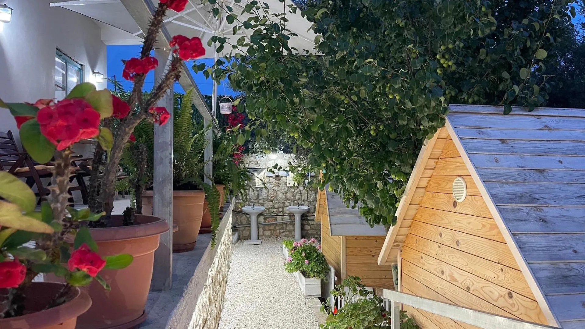 Camping Albania-Secret Village Den Sarande 0*,  Albania